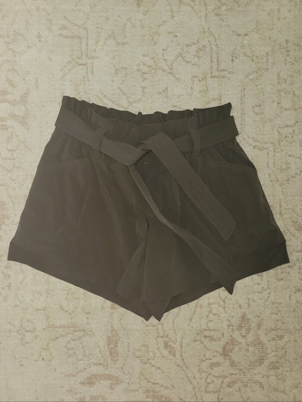 Athleta Olive Shorts  Sz 2 Skyline High Waist Paperbag Tie Short